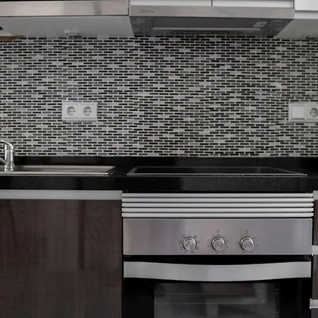 Сasa de vacaciones Modern Two-floor Townhouse With Sauna Pacos Casa Sarilyn *