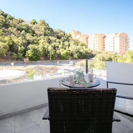 Modern Two-floor Townhouse With Sauna Pacos Casa Sarilyn Hébergement de vacances *