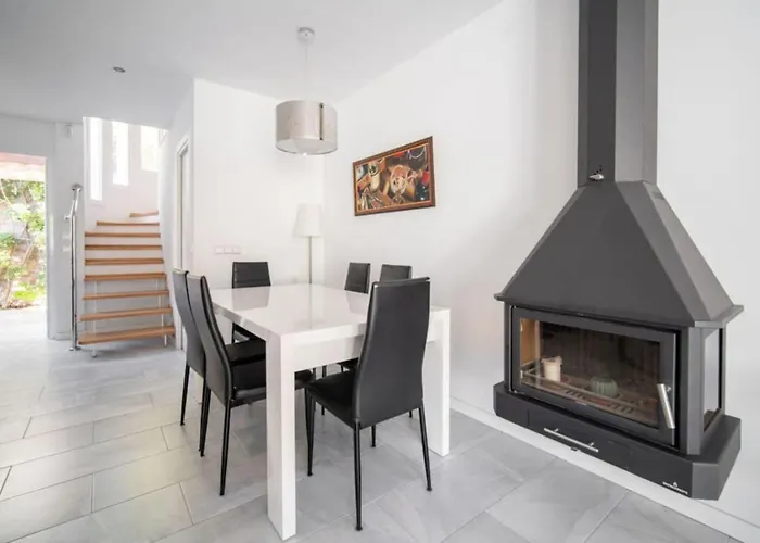 Modern Two-floor Townhouse With Sauna Pacos Casa Sarilyn