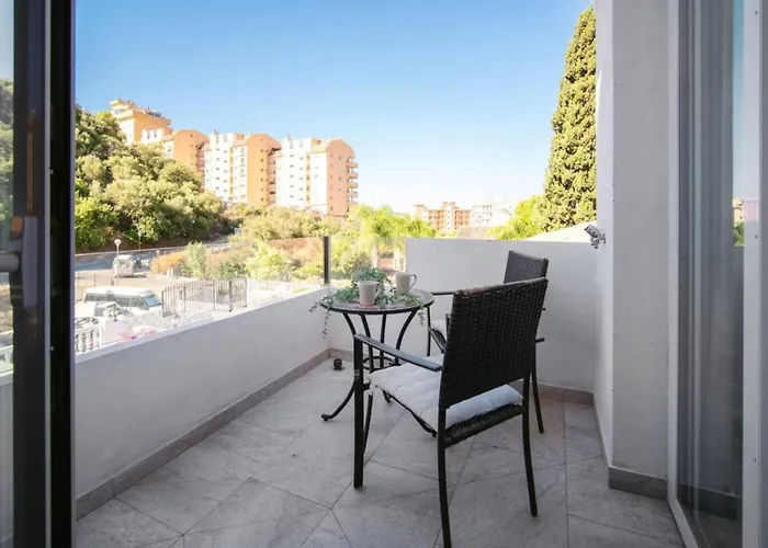 Modern Two-floor Townhouse With Sauna Pacos Casa Sarilyn * פואנגירולה