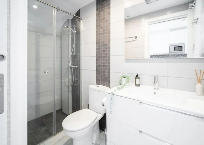 Modern Two-floor Townhouse With Sauna Pacos Casa Sarilyn *