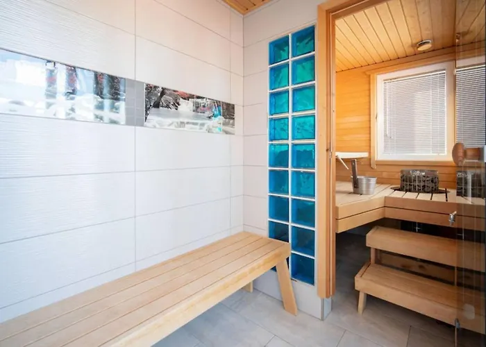 Modern Two-floor Townhouse With Sauna Pacos Casa Sarilyn בית נופש