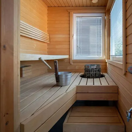Modern Two-floor Townhouse With Sauna Pacos Casa Sarilyn 丰希罗拉